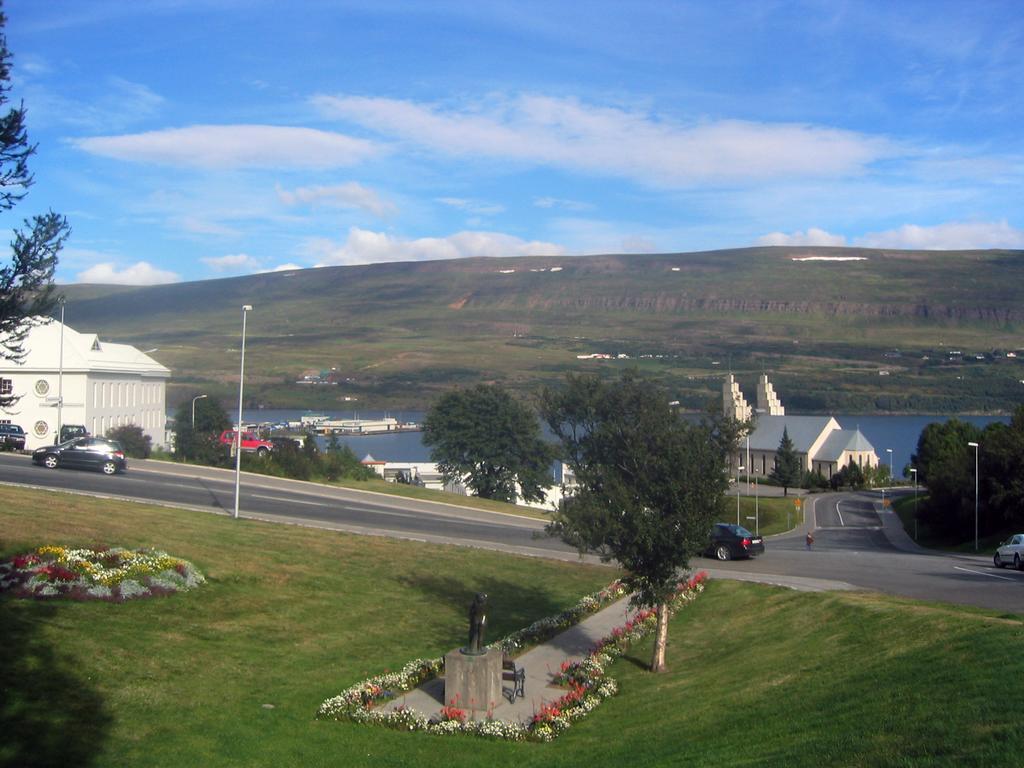 Hotel Fe Gisting à Akureyri Extérieur photo